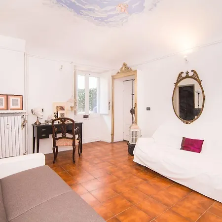 Guesthost - Piazza Vittorio Veneto Elegant Flat * Turin