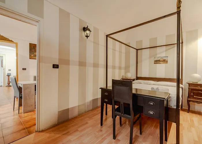 Guesthost - Piazza Vittorio Veneto Elegant Flat *