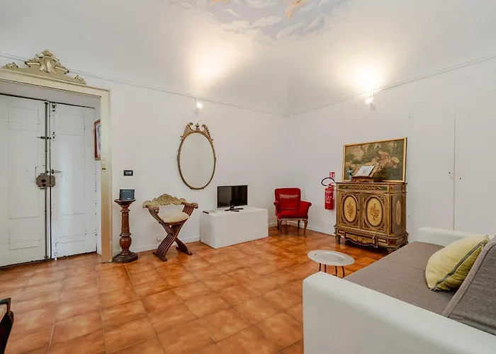 Guesthost - Piazza Vittorio Veneto Elegant Flat * Torino