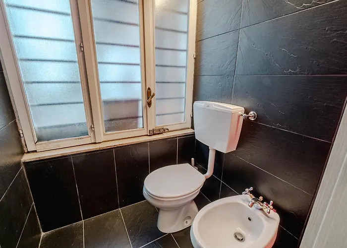 Lejlighed Guesthost - Piazza Vittorio Veneto Elegant Flat