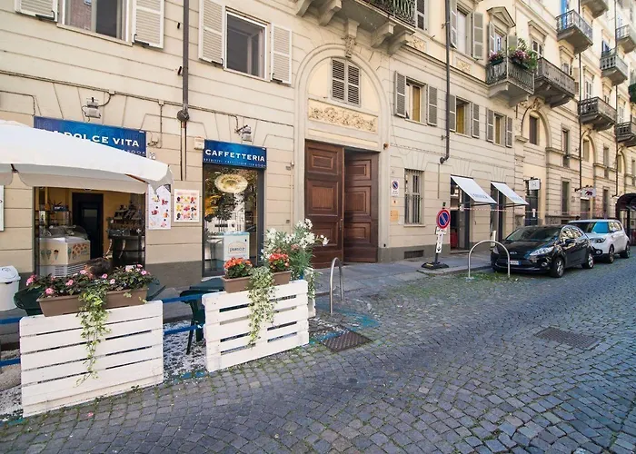 Lejlighed Guesthost - Piazza Vittorio Veneto Elegant Flat