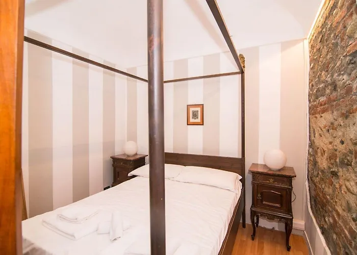 Guesthost - Piazza Vittorio Veneto Elegant Flat Lejlighed Torino
