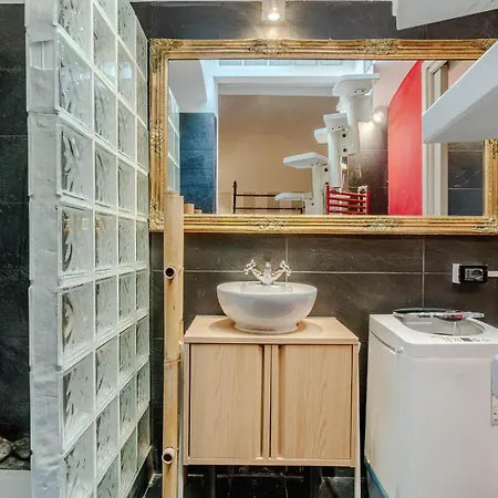 Lägenhet Guesthost - Piazza Vittorio Veneto Elegant Flat