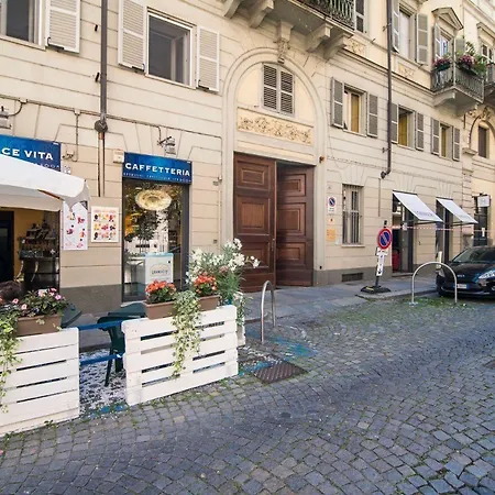 Lägenhet Guesthost - Piazza Vittorio Veneto Elegant Flat
