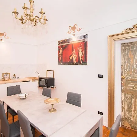 Guesthost - Piazza Vittorio Veneto Elegant Flat * Turin