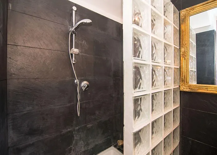 Guesthost - Piazza Vittorio Veneto Elegant Flat Apartmán Turín
