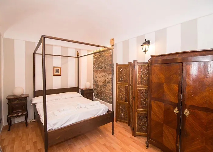 Guesthost - Piazza Vittorio Veneto Elegant Flat Apartmán *